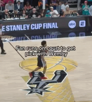 vip 注册地址-NBA官宣终身禁赛!文班亚马???|NBA总决赛|球迷|合影|比赛|球员_新浪体育_新浪新闻